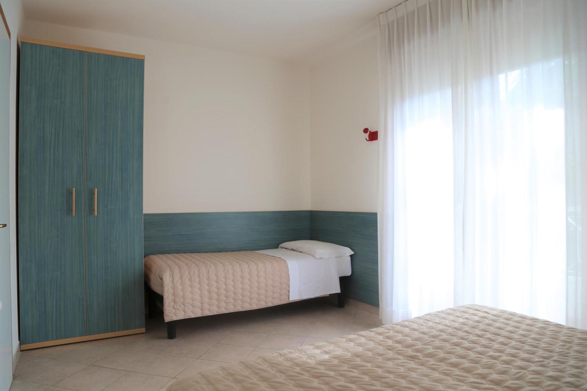 Villaggio Mare Blu 비비오네 외부 사진