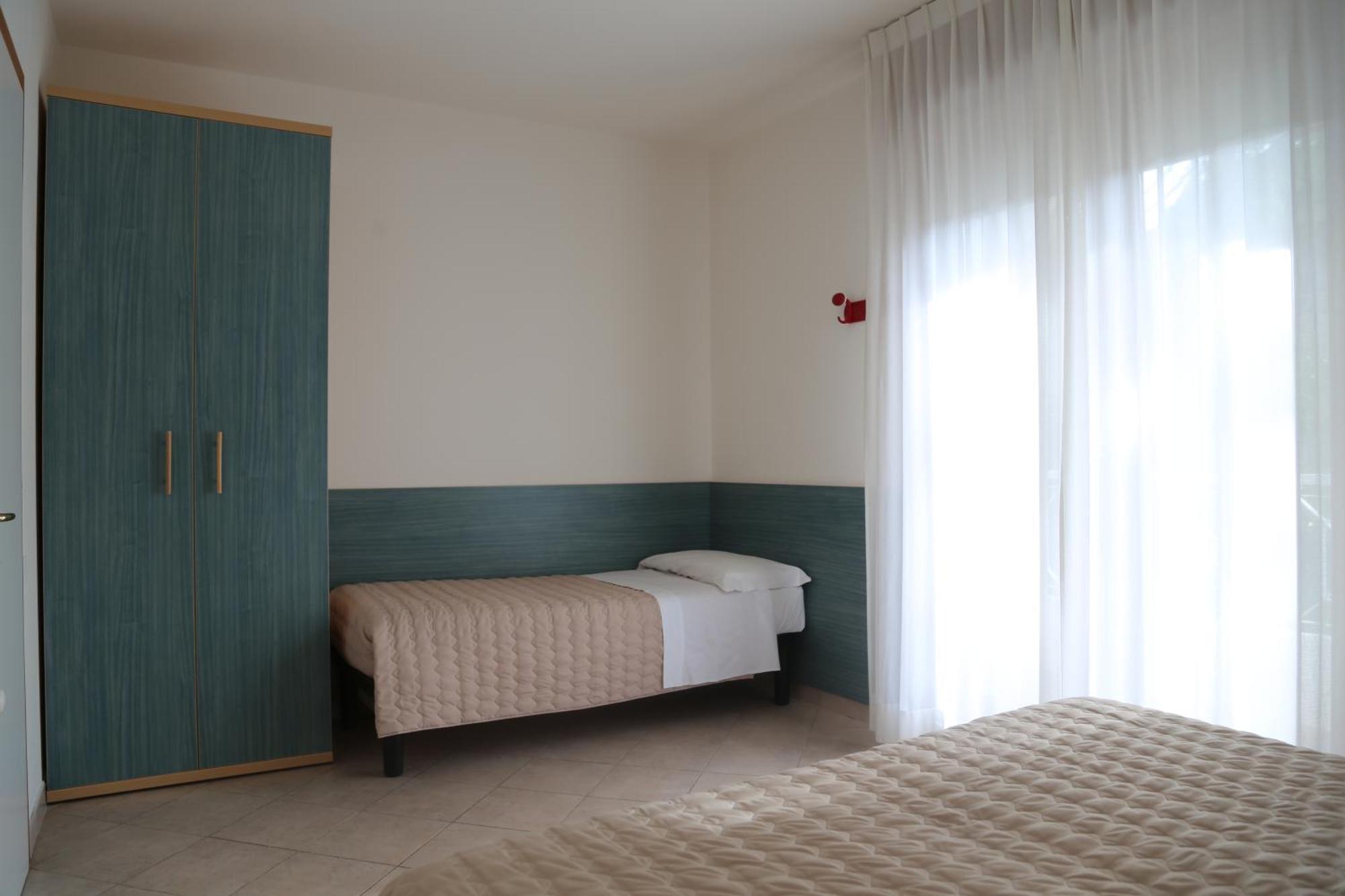 Villaggio Mare Blu 비비오네 외부 사진